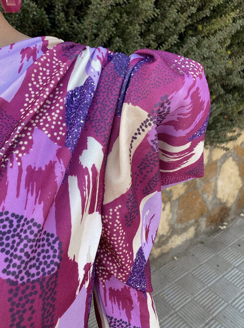 Yllana - Lila Puff-Ein-Schulter-Midi-Kleid