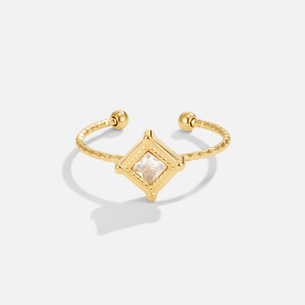Lena | Diamond-Shaped Sofia Ring